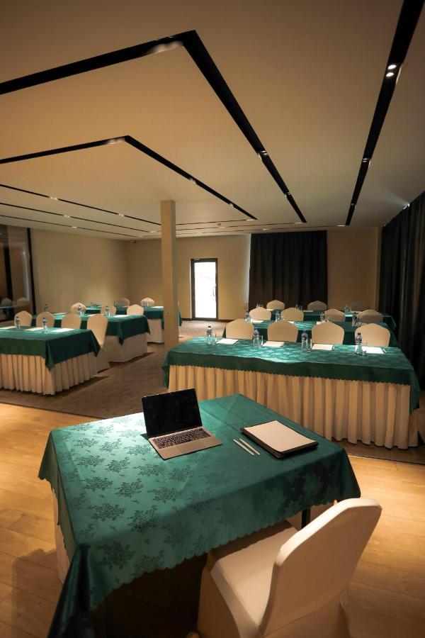Edelweiss Art Hotel Уланбатар Екстериор снимка